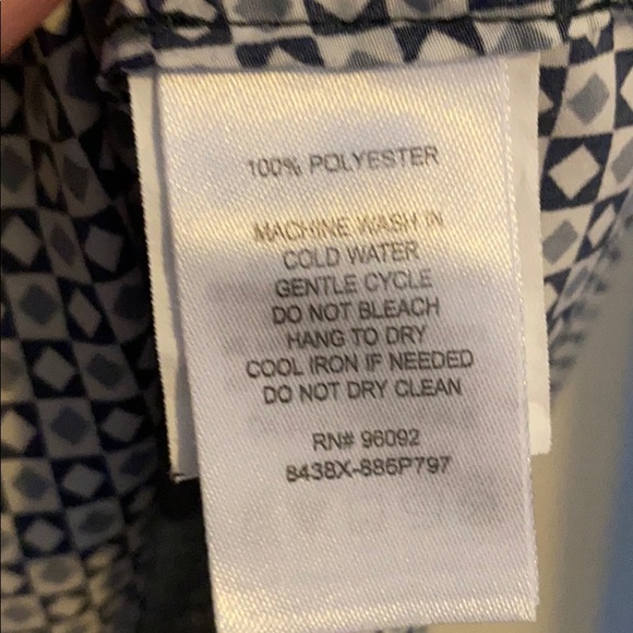 Blue and White Dalia Top - Picture 7 of 7